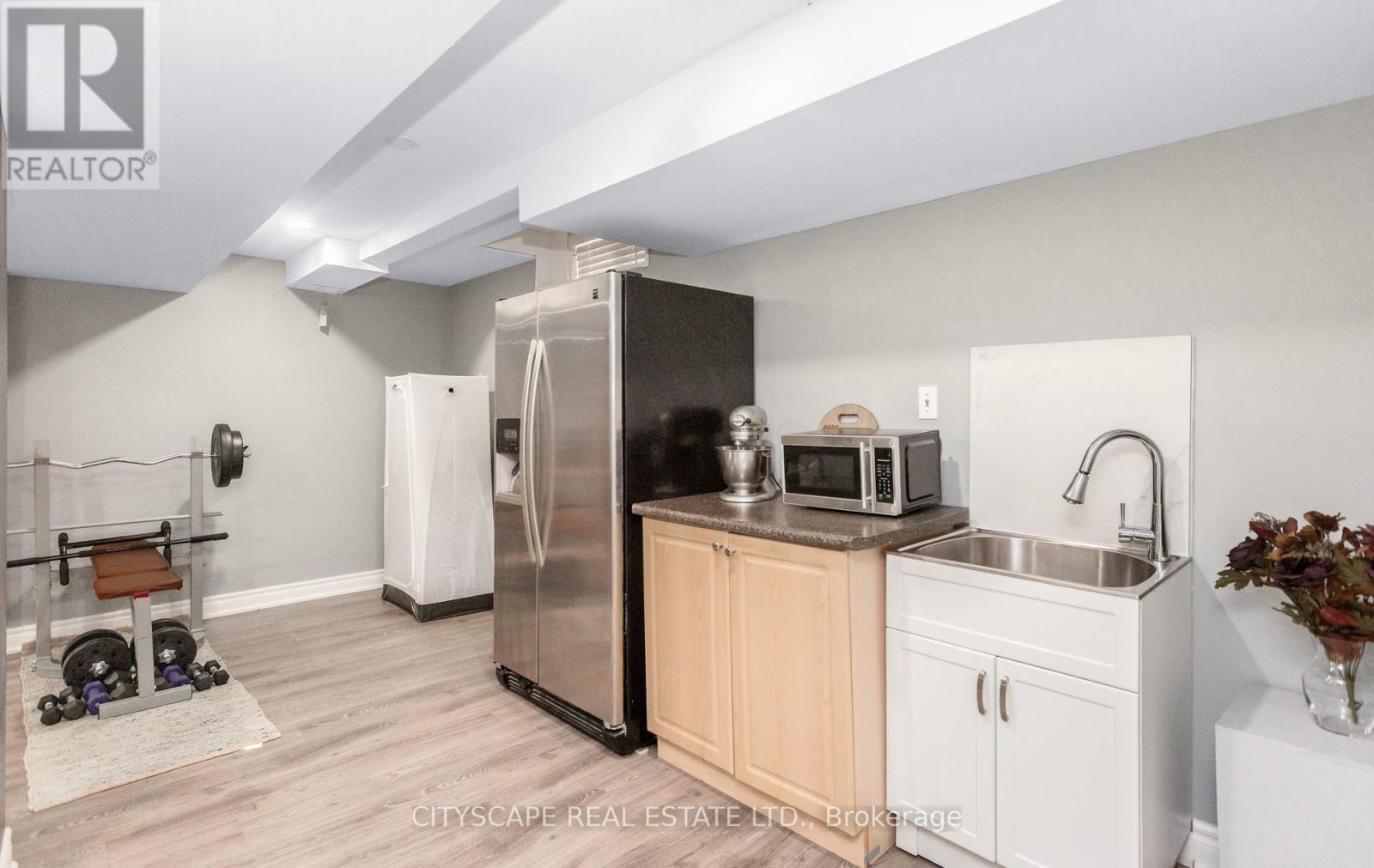 3324 EQUESTRIAN CRESCENT - 40