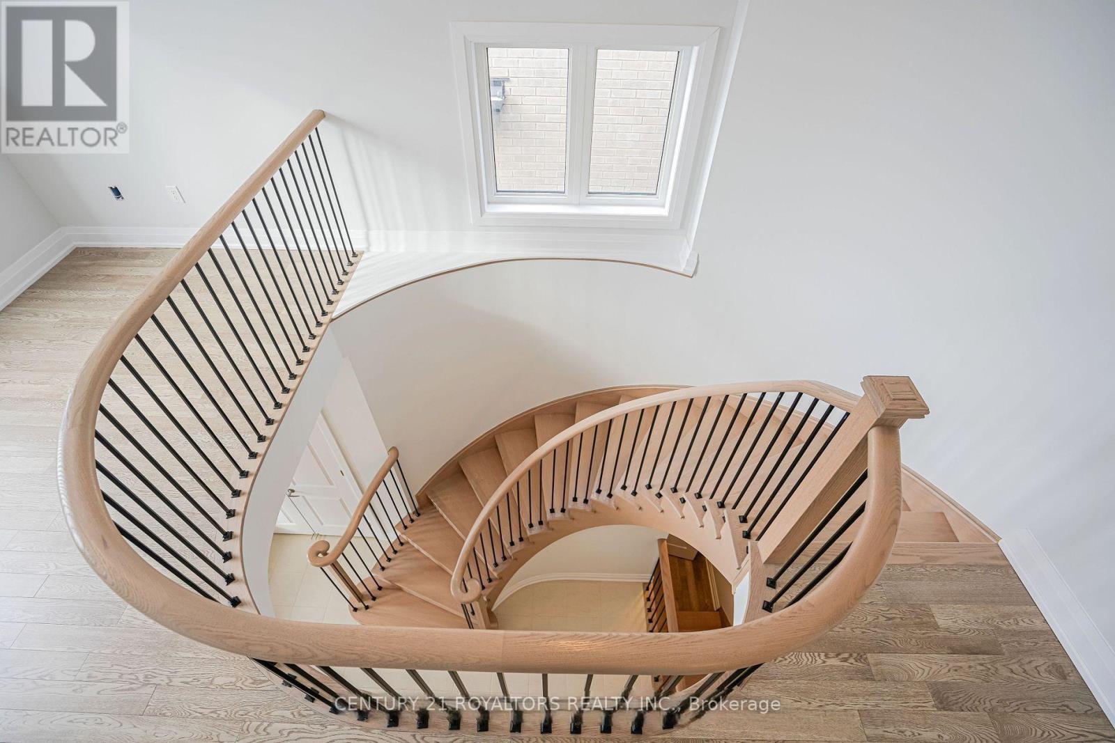 212 HARWOOD AVENUE - Image 22