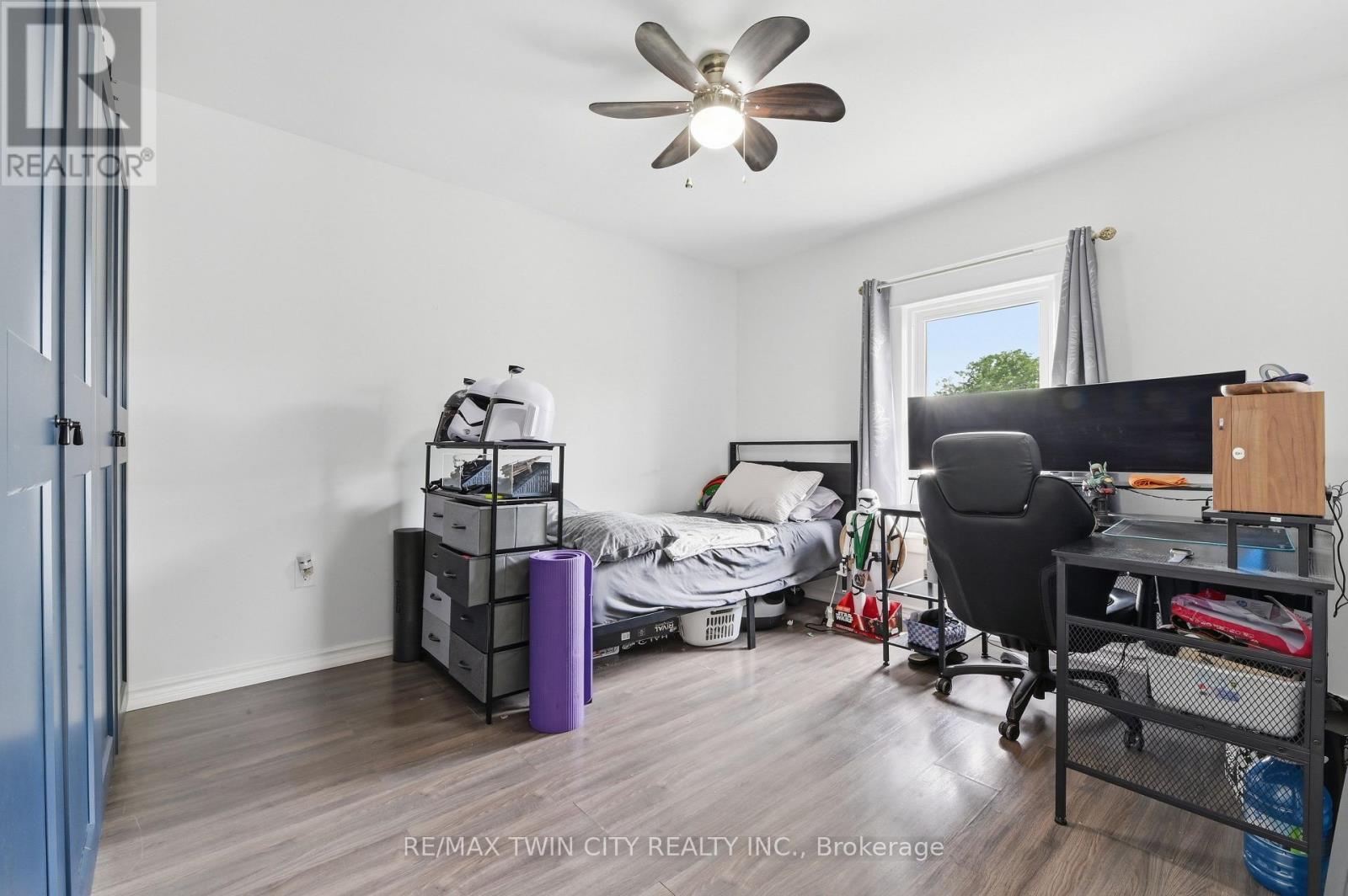 4924 HUNTER STREET - 14