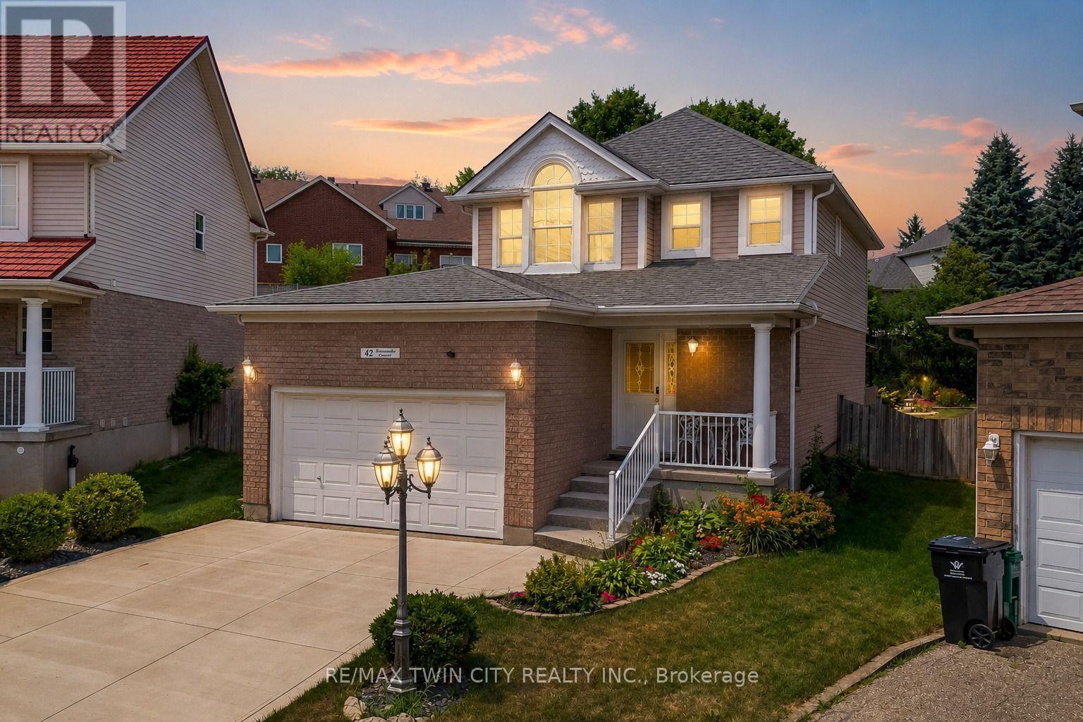 42 BRIARMEADOW CRESCENT - 2