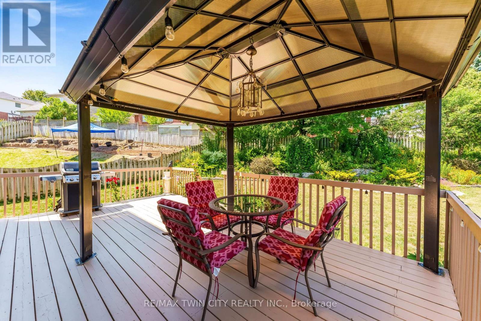 42 BRIARMEADOW CRESCENT - 32