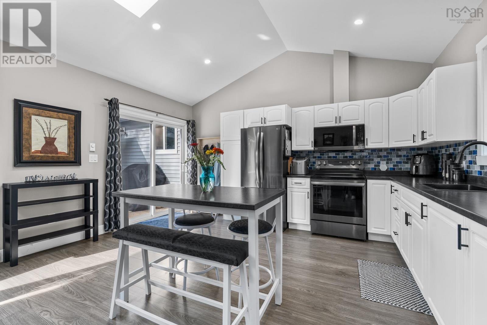 12 Wamphray Crescent - 16