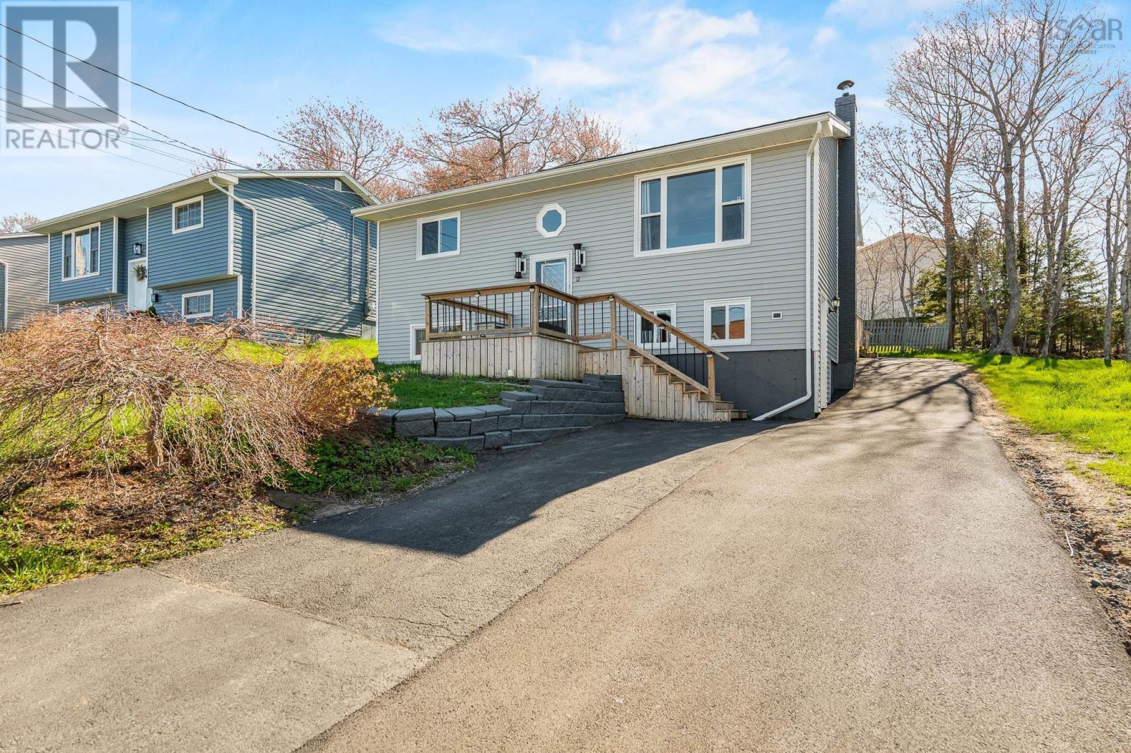12 Wamphray Crescent - 1