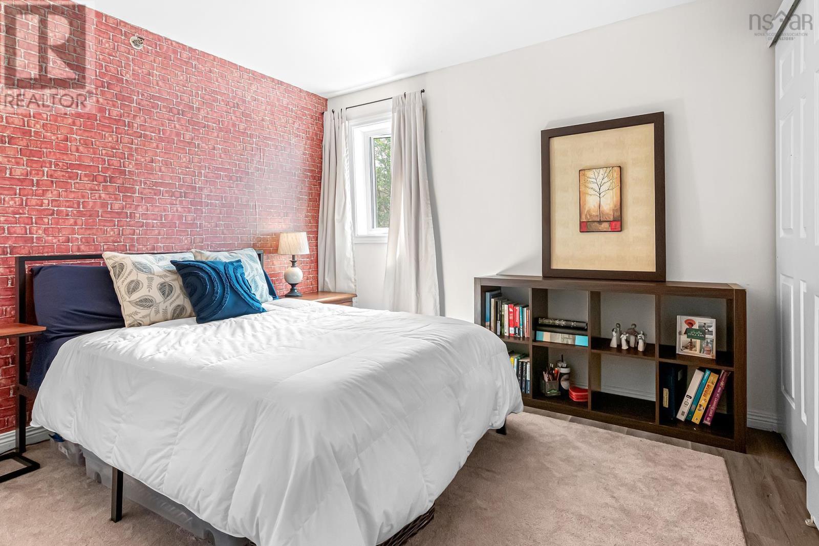 #105 203 Ross Street - 18