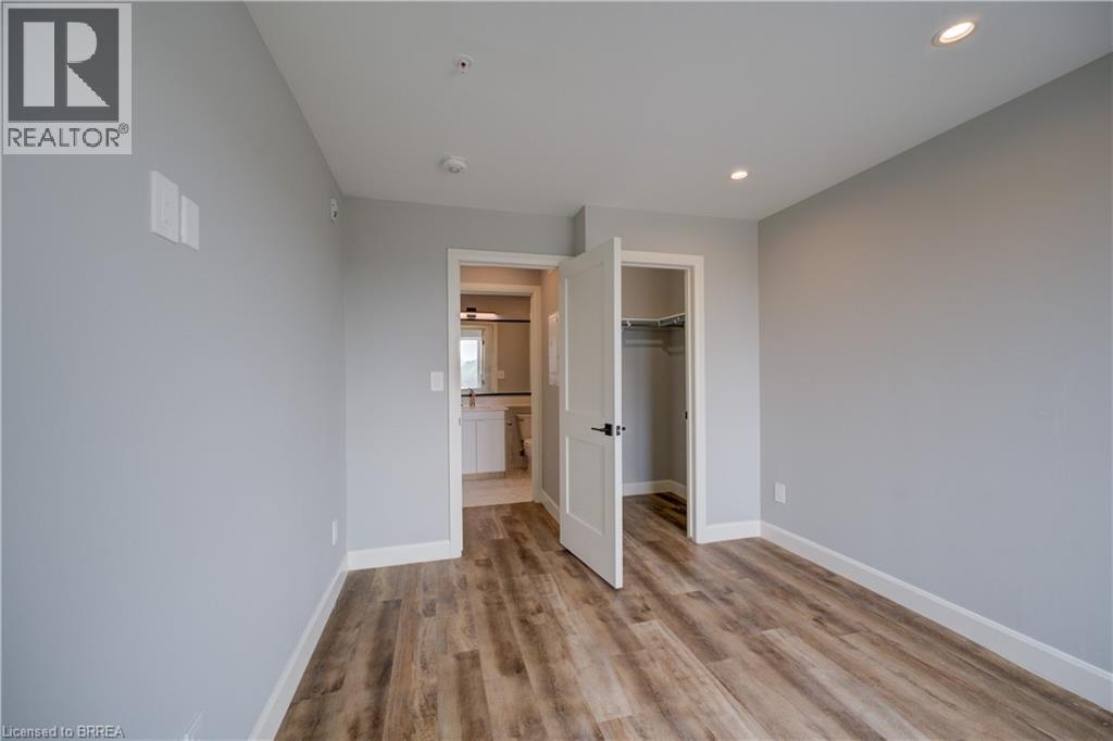 #506 34 NORMAN Street - 43