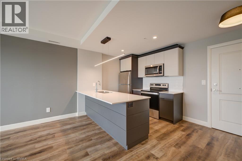 #506 34 NORMAN Street - 35