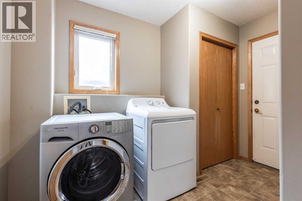 55 Vista Close SE - Image 16