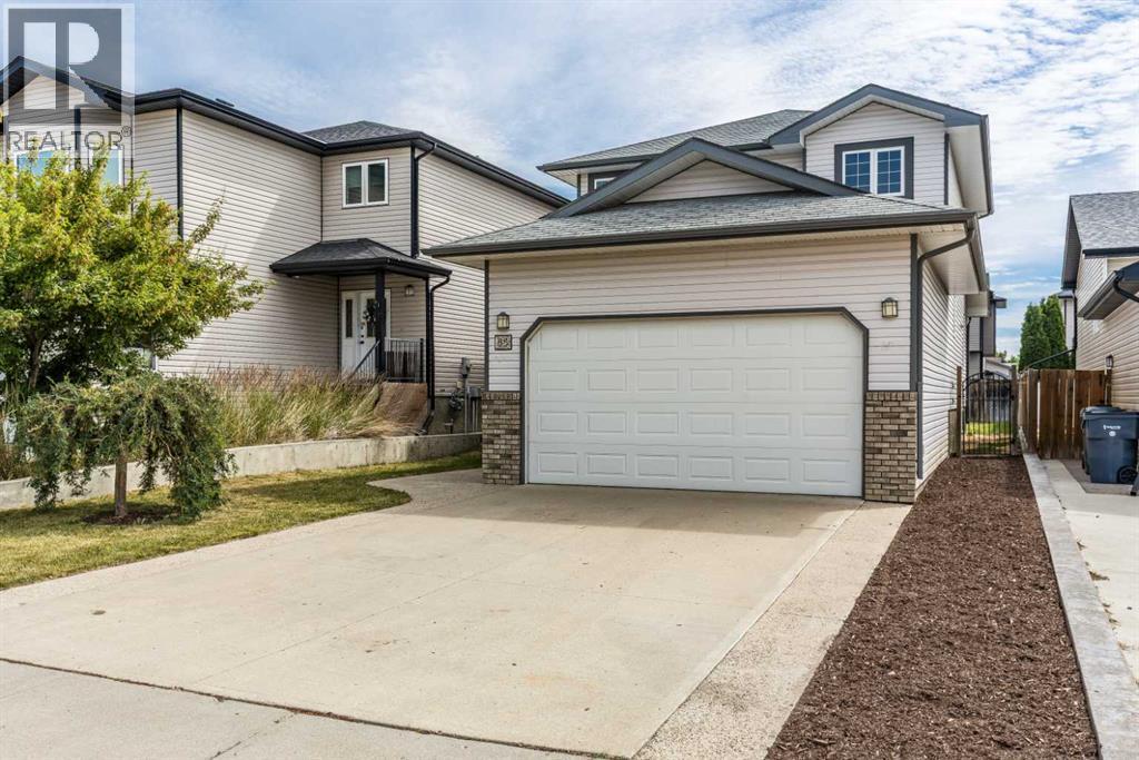 55 Vista Close SE - 3