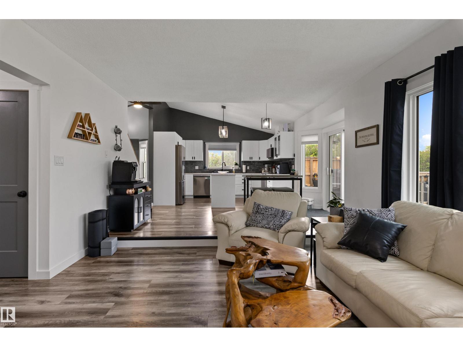 #39 55319 RGE ROAD 223 - Image 23