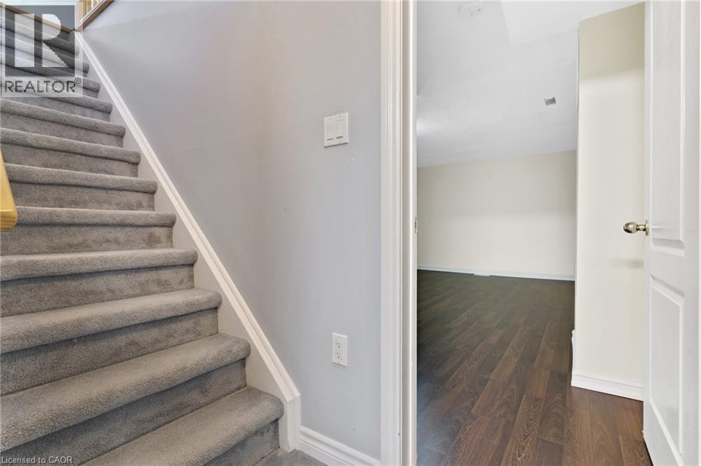 #37 10 ISHERWOOD Avenue - 23