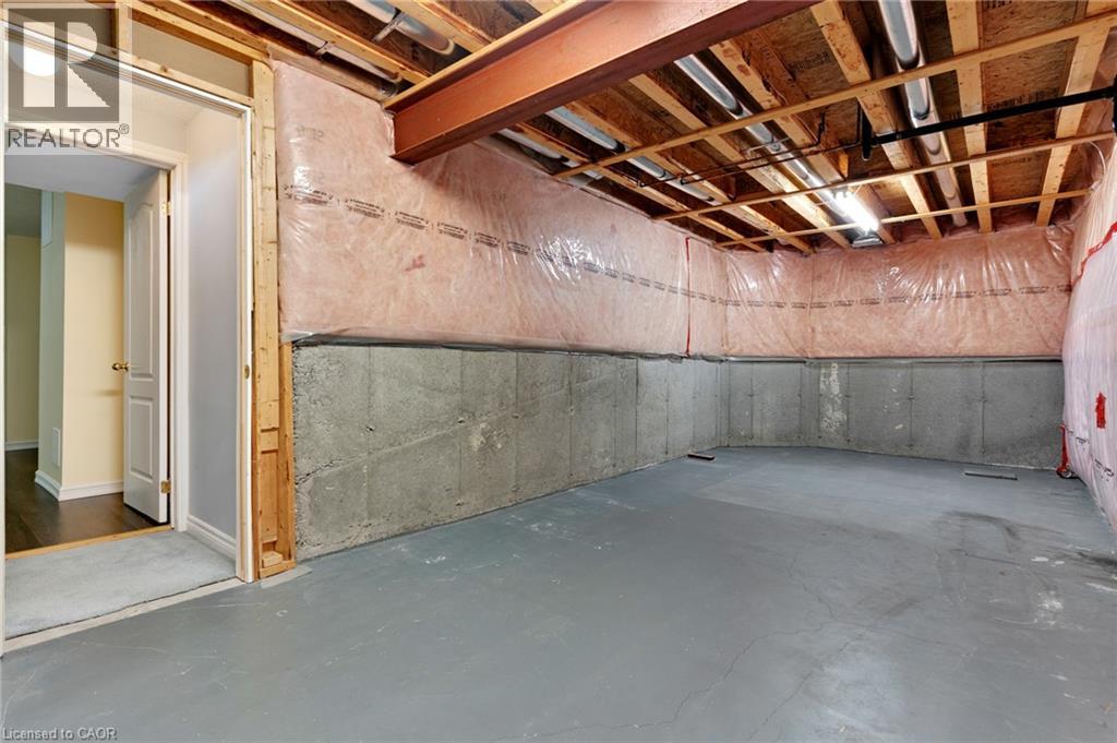 #37 10 ISHERWOOD Avenue - 26