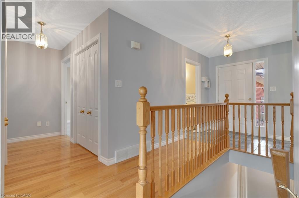 #37 10 ISHERWOOD Avenue - Image 14