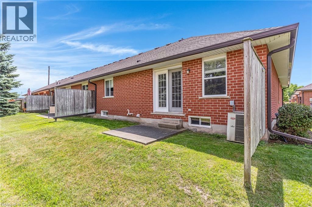 #37 10 ISHERWOOD Avenue - Image 5