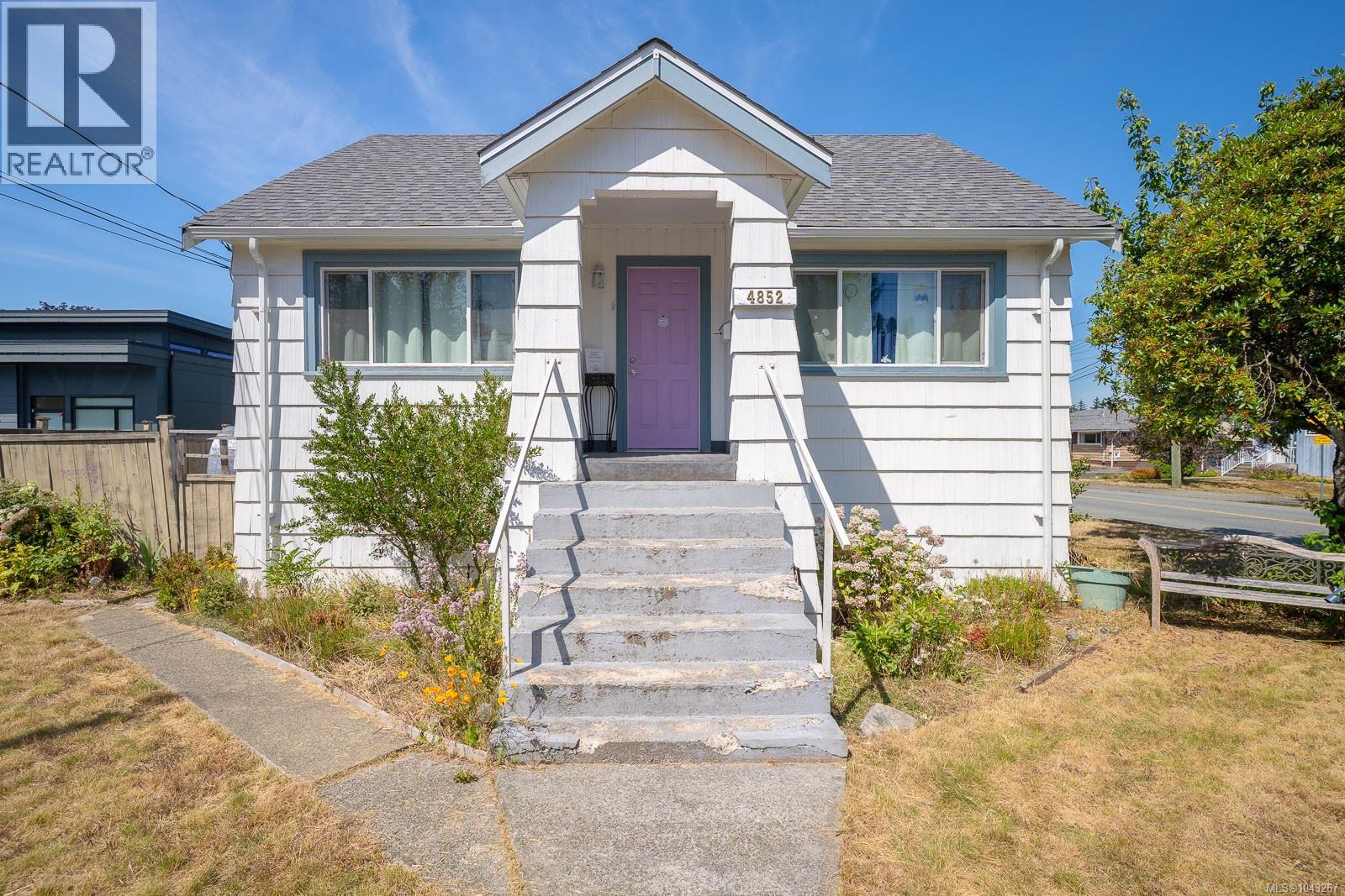 4852 Ian Ave - 1