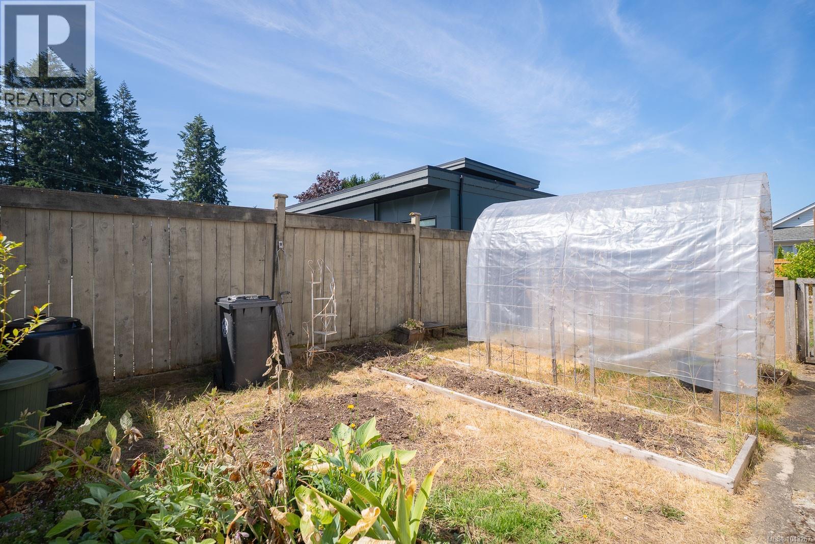 4852 Ian Ave - 35