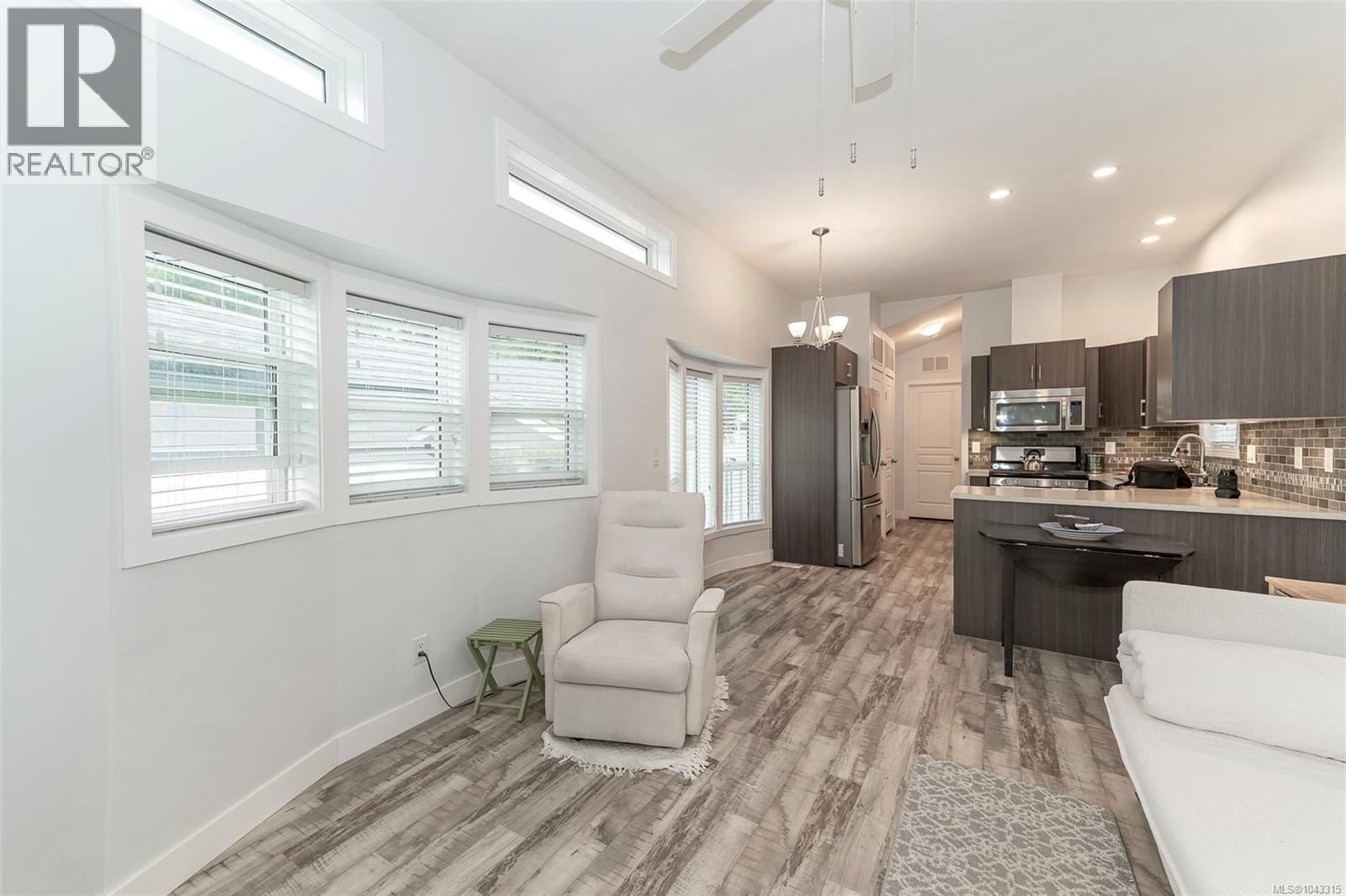 #139 3042 River Rd - 17