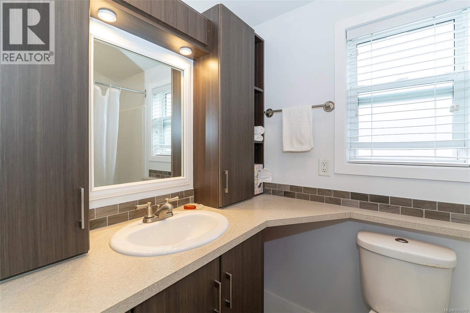 #139 3042 River Rd - 25