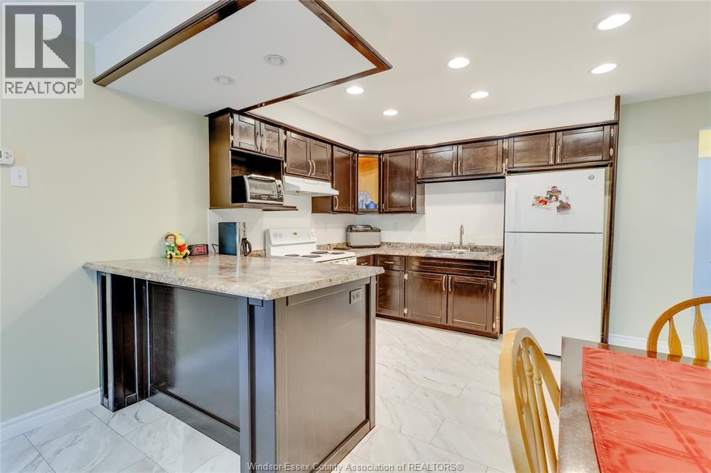 503 REGENT - 10