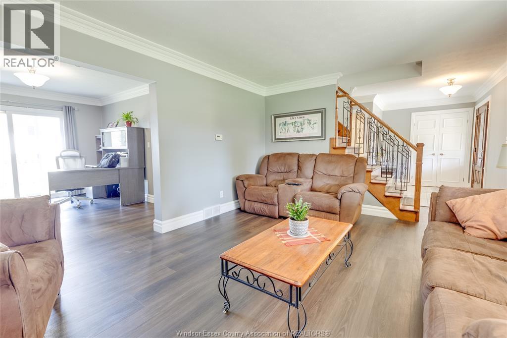 503 REGENT - 32