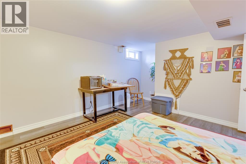503 REGENT - 41