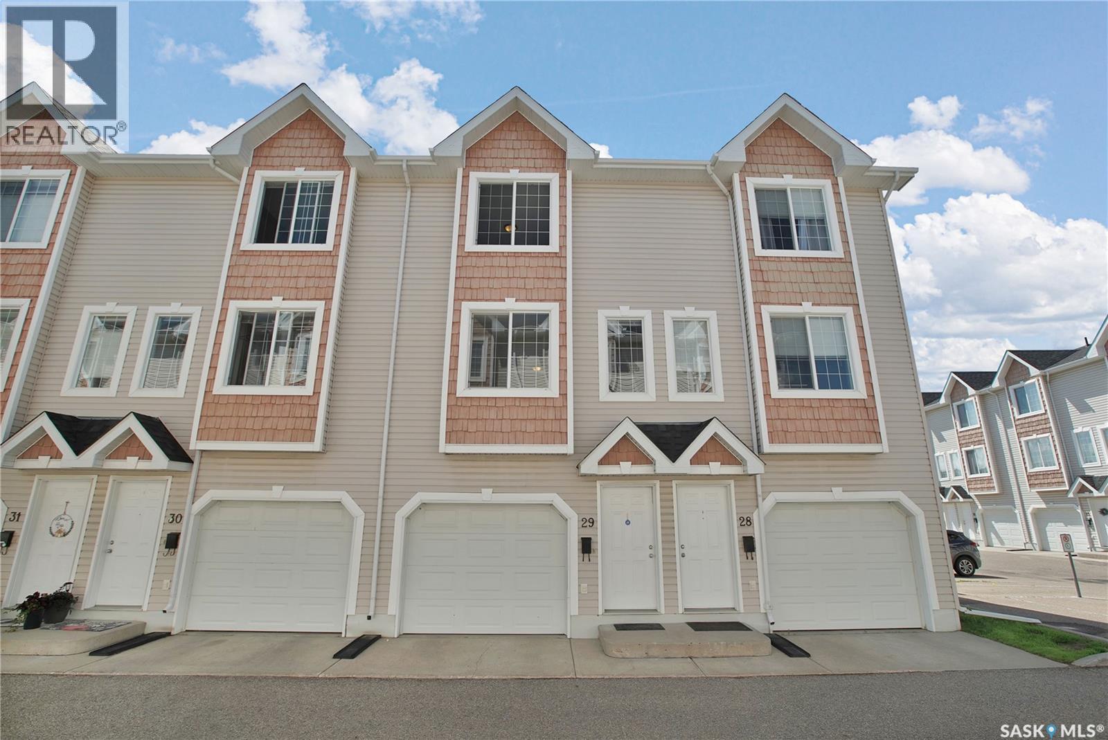 #29 243 Herold TERRACE - 1