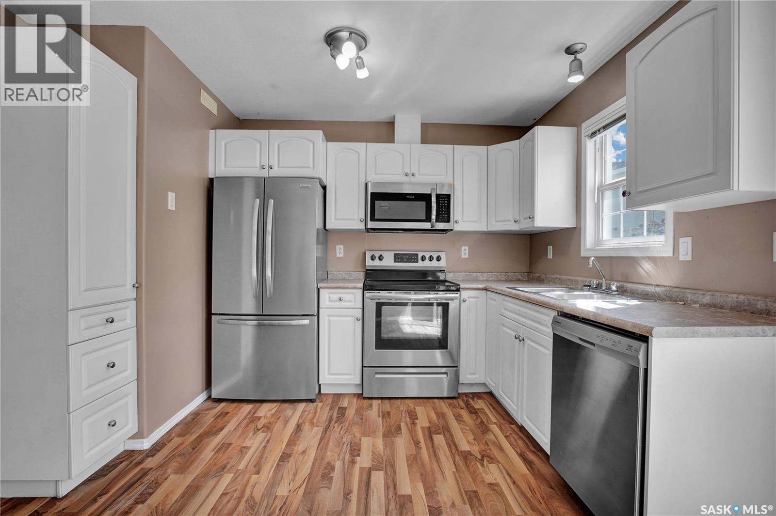 #29 243 Herold TERRACE - 5