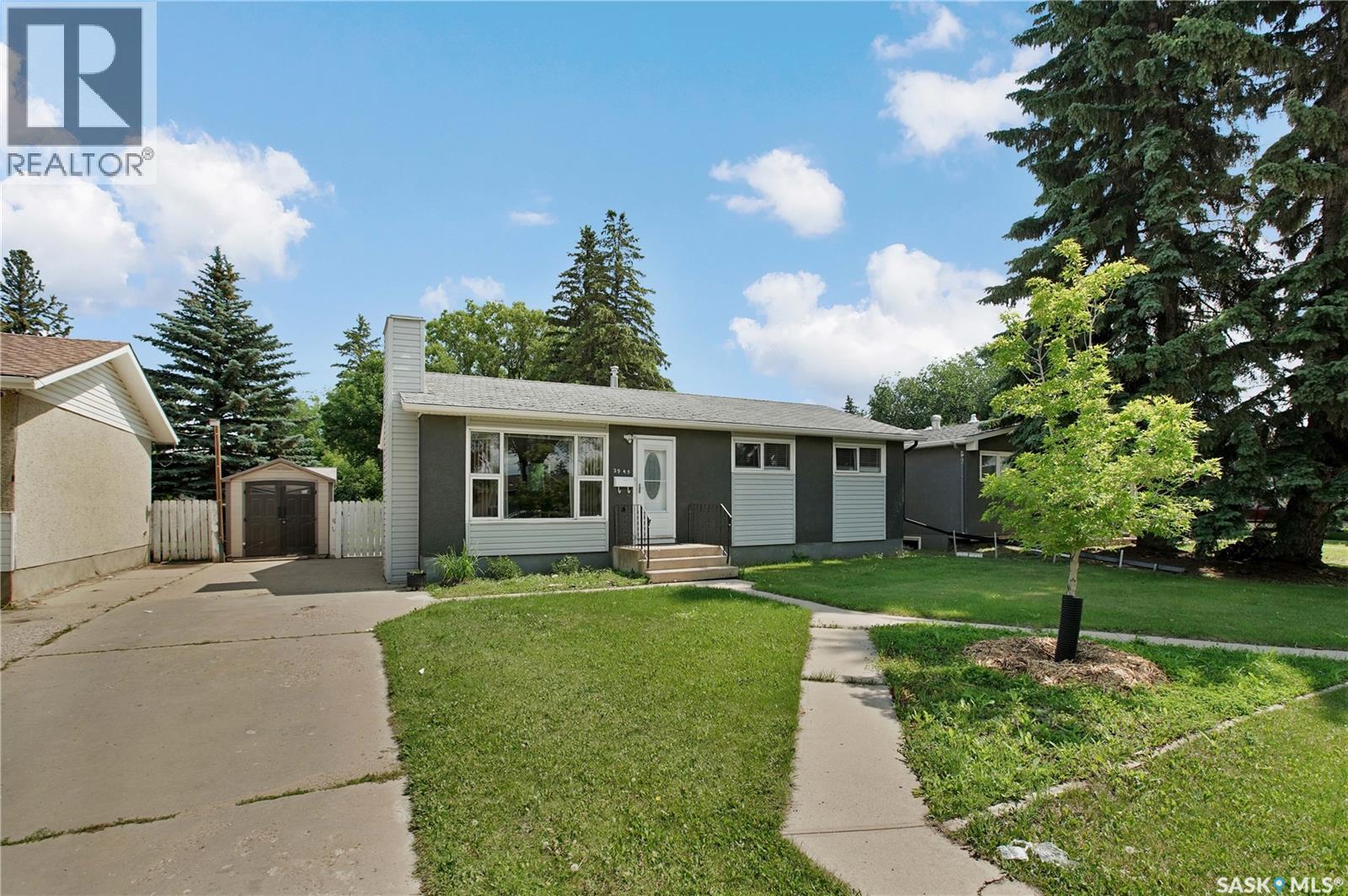 2945 Preston AVENUE S - 1