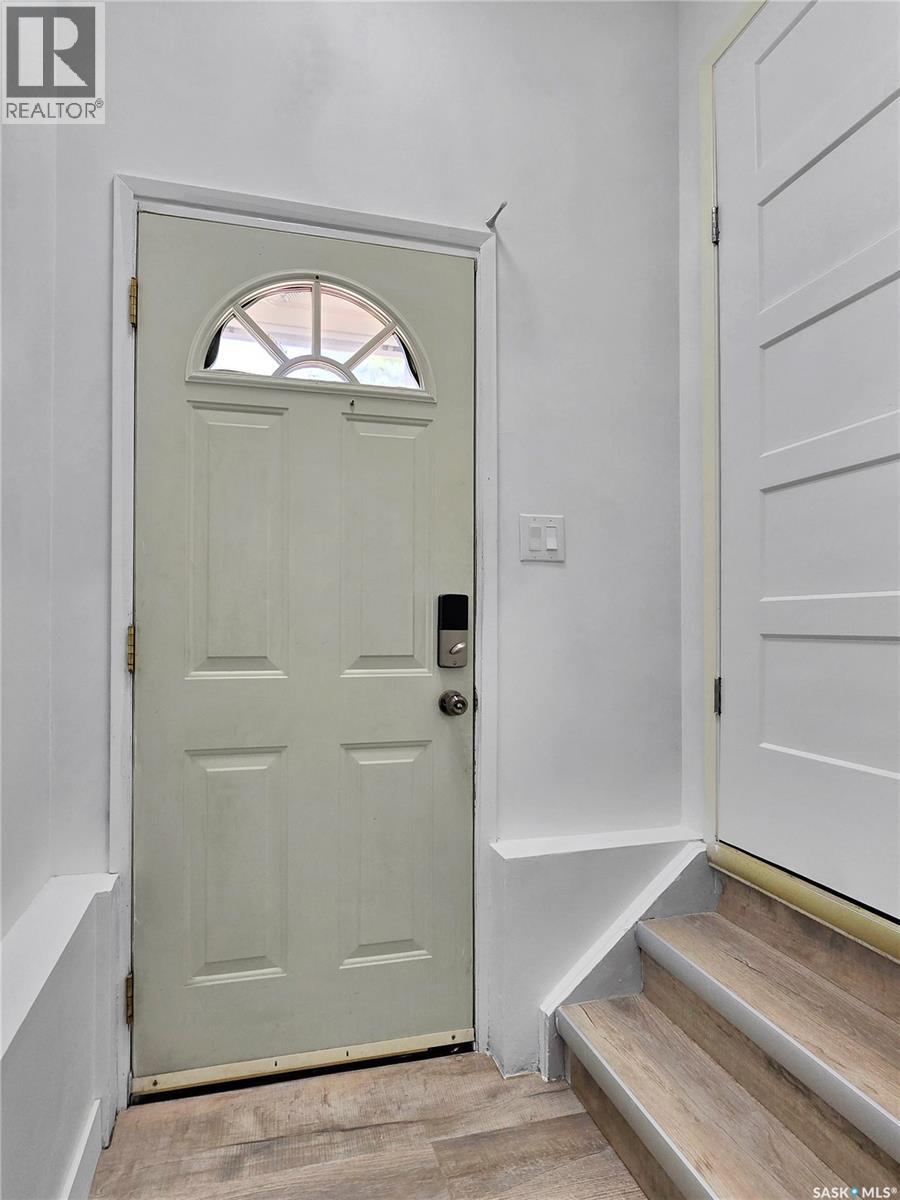 2945 Preston AVENUE S - 14