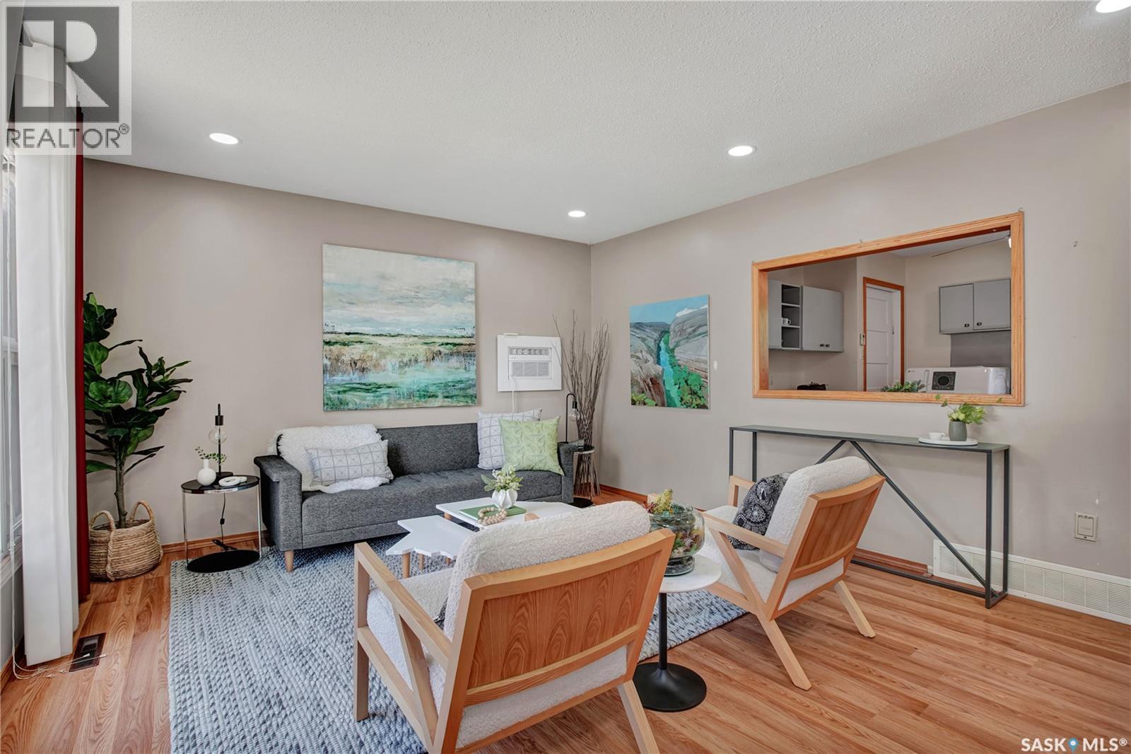 2945 Preston AVENUE S - 3