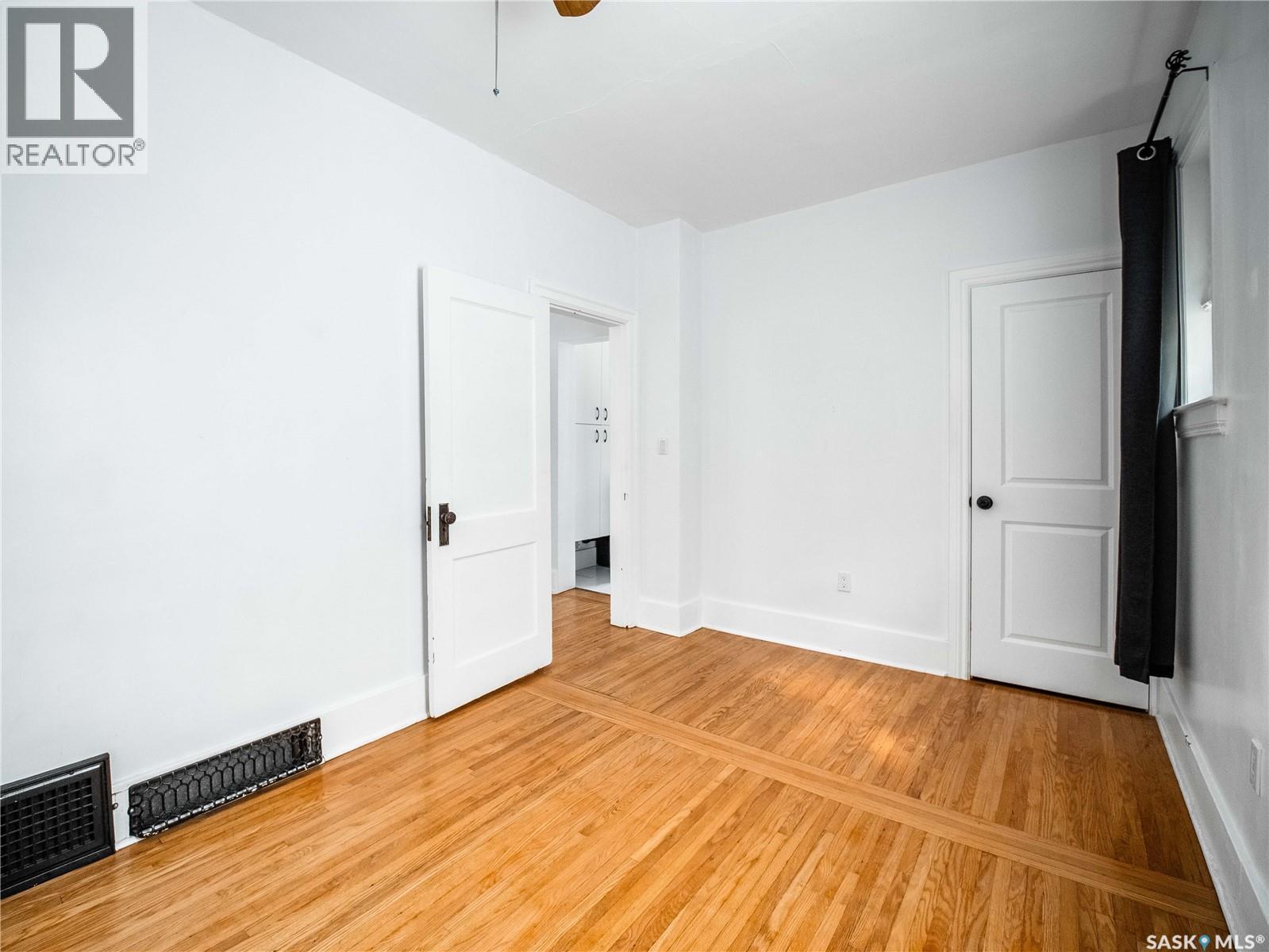 916 6th AVENUE N - 25