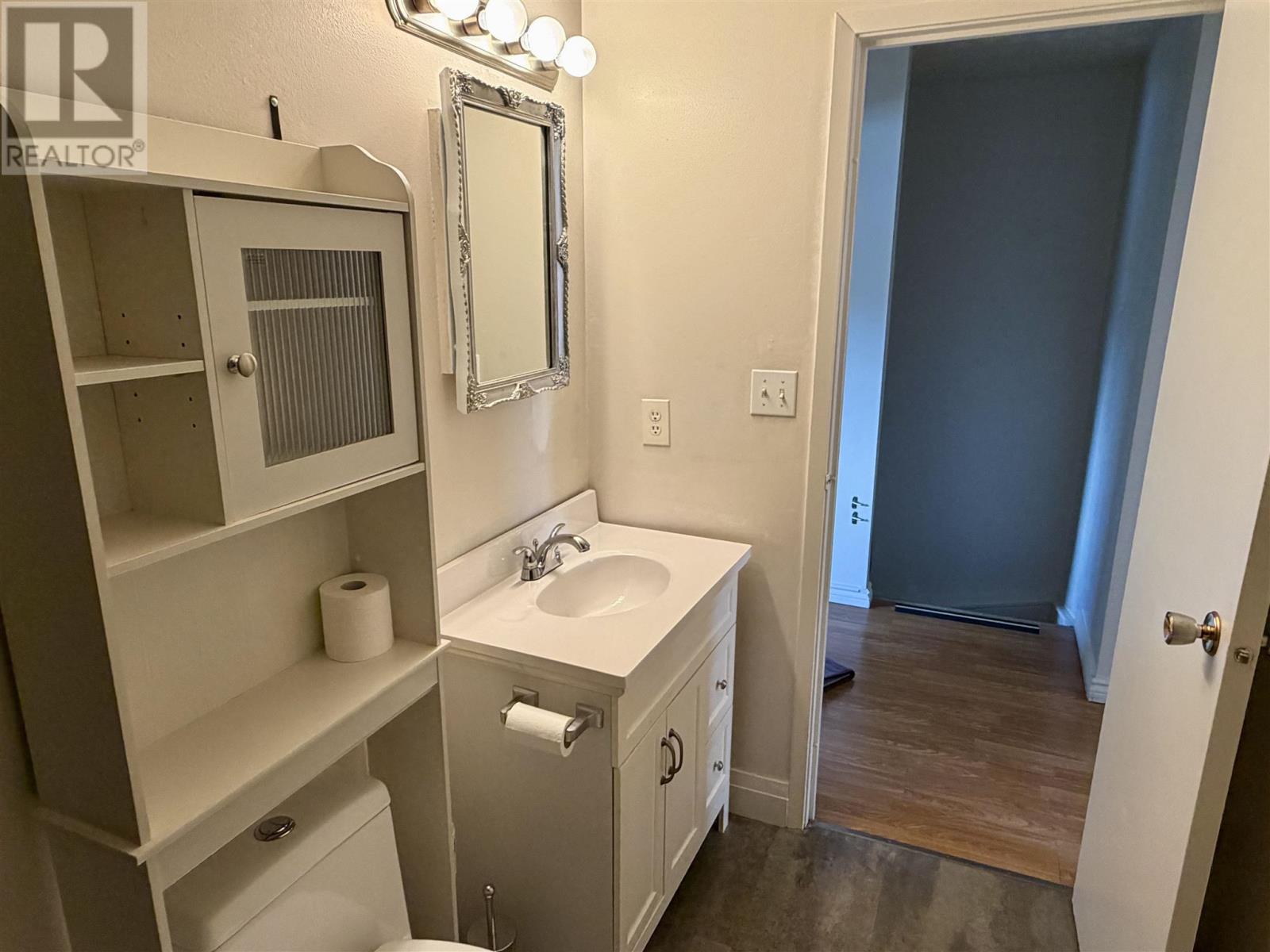 31 Forest PL - 12