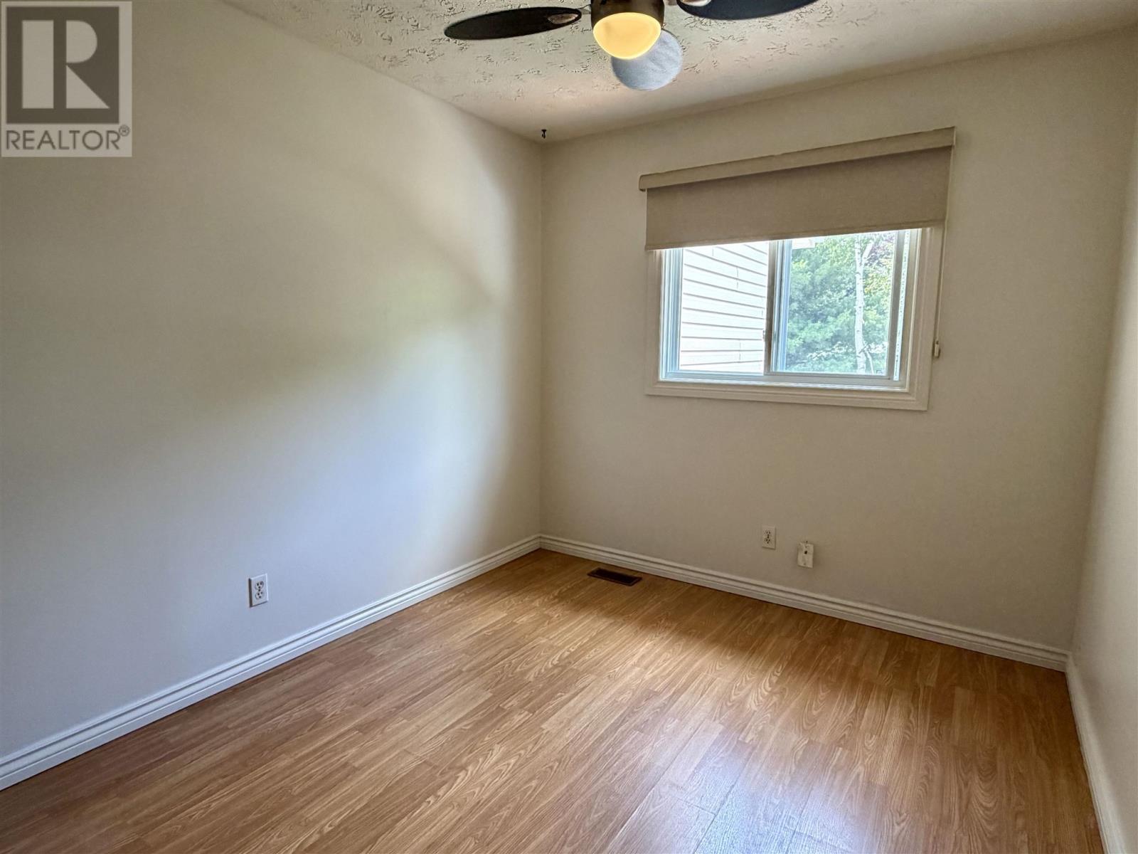 31 Forest PL - 7