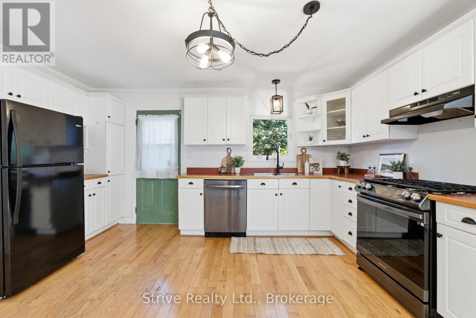 369 WALTON STREET - 16