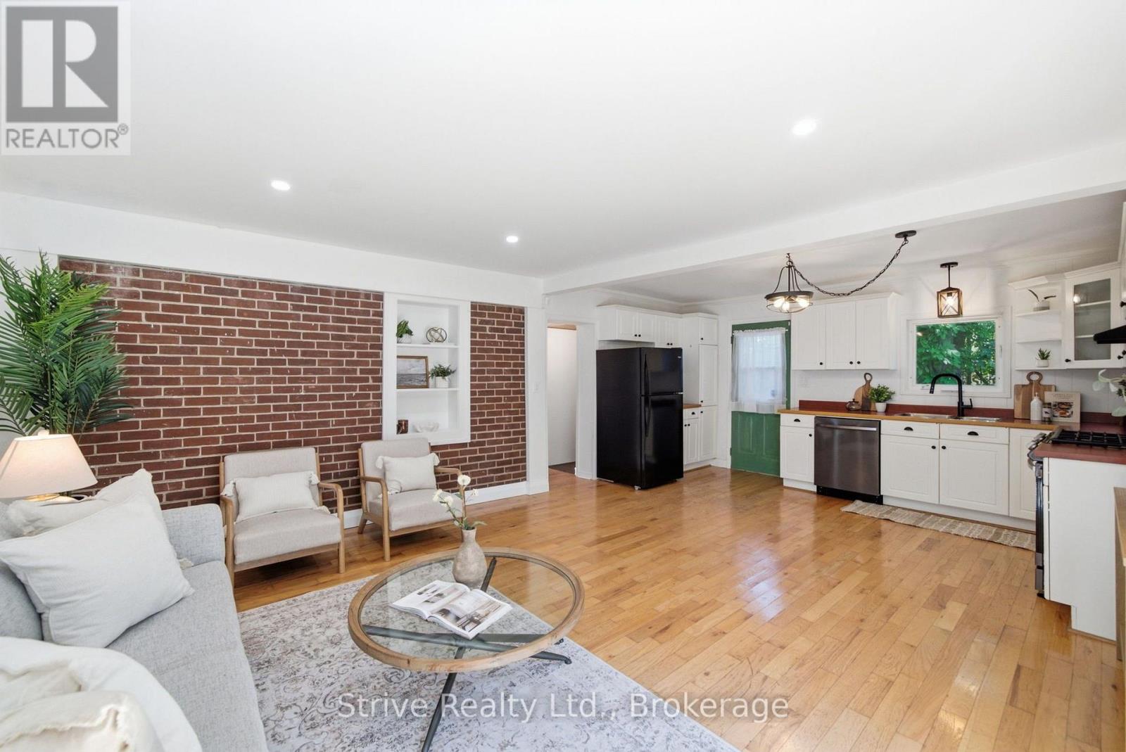 369 WALTON STREET - 15