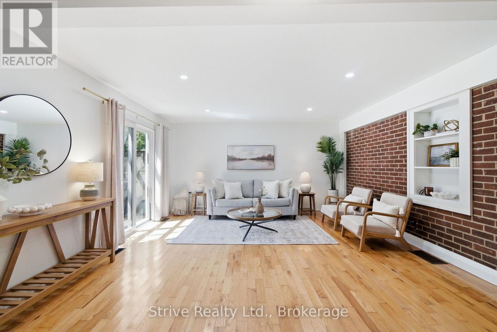 369 WALTON STREET - 14