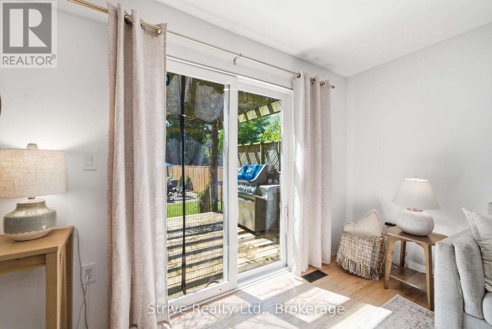 369 WALTON STREET - 18