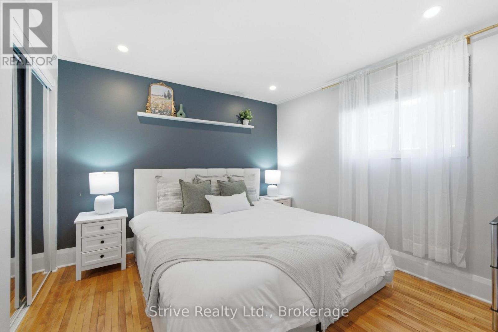 369 WALTON STREET - 19