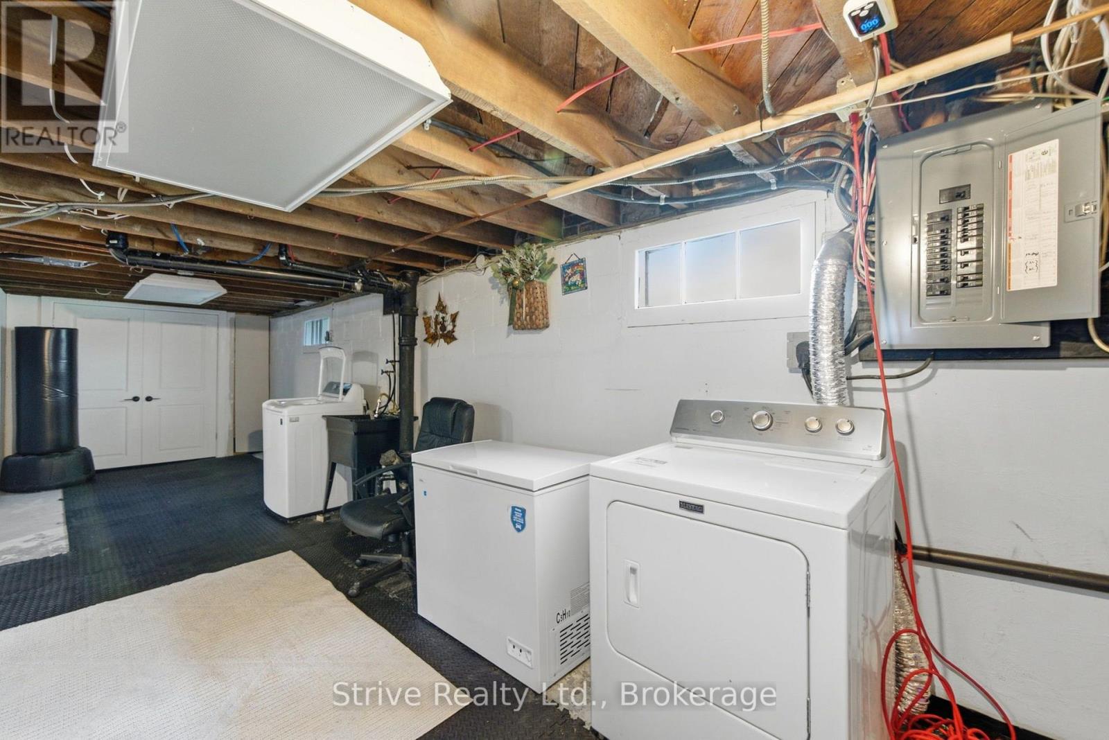 369 WALTON STREET - 28