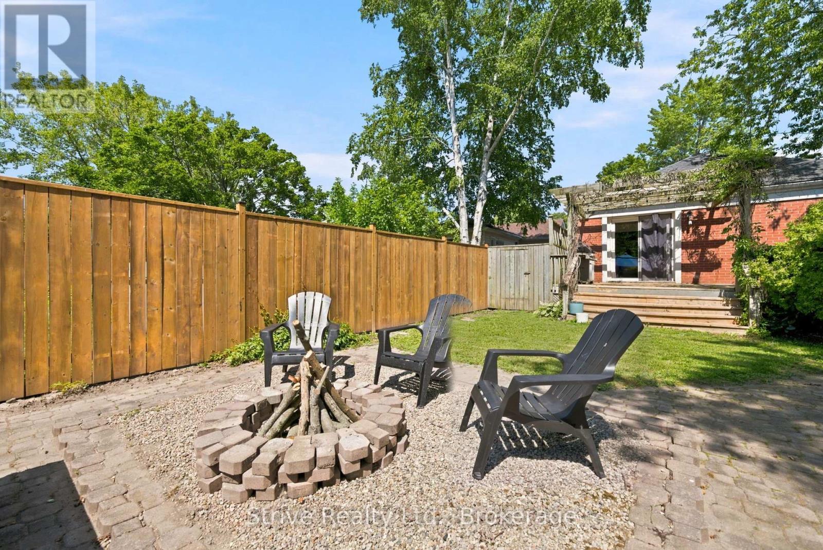 369 WALTON STREET - 33