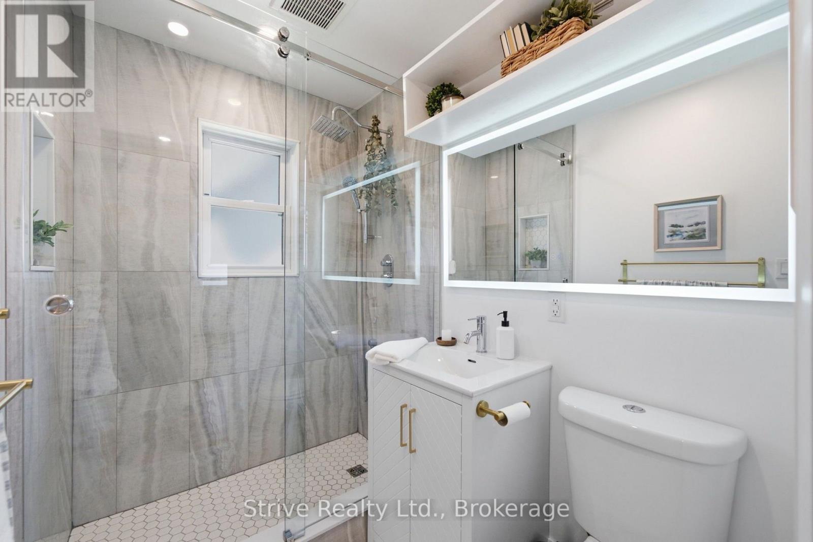 369 WALTON STREET - 23