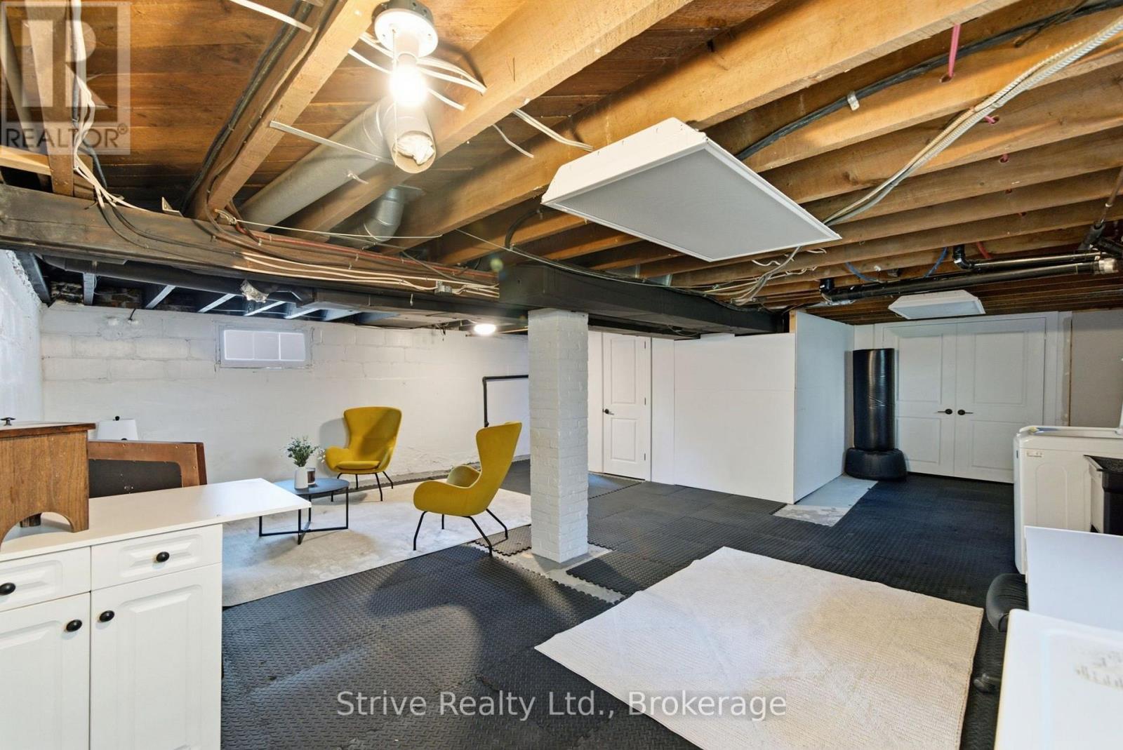369 WALTON STREET - 27
