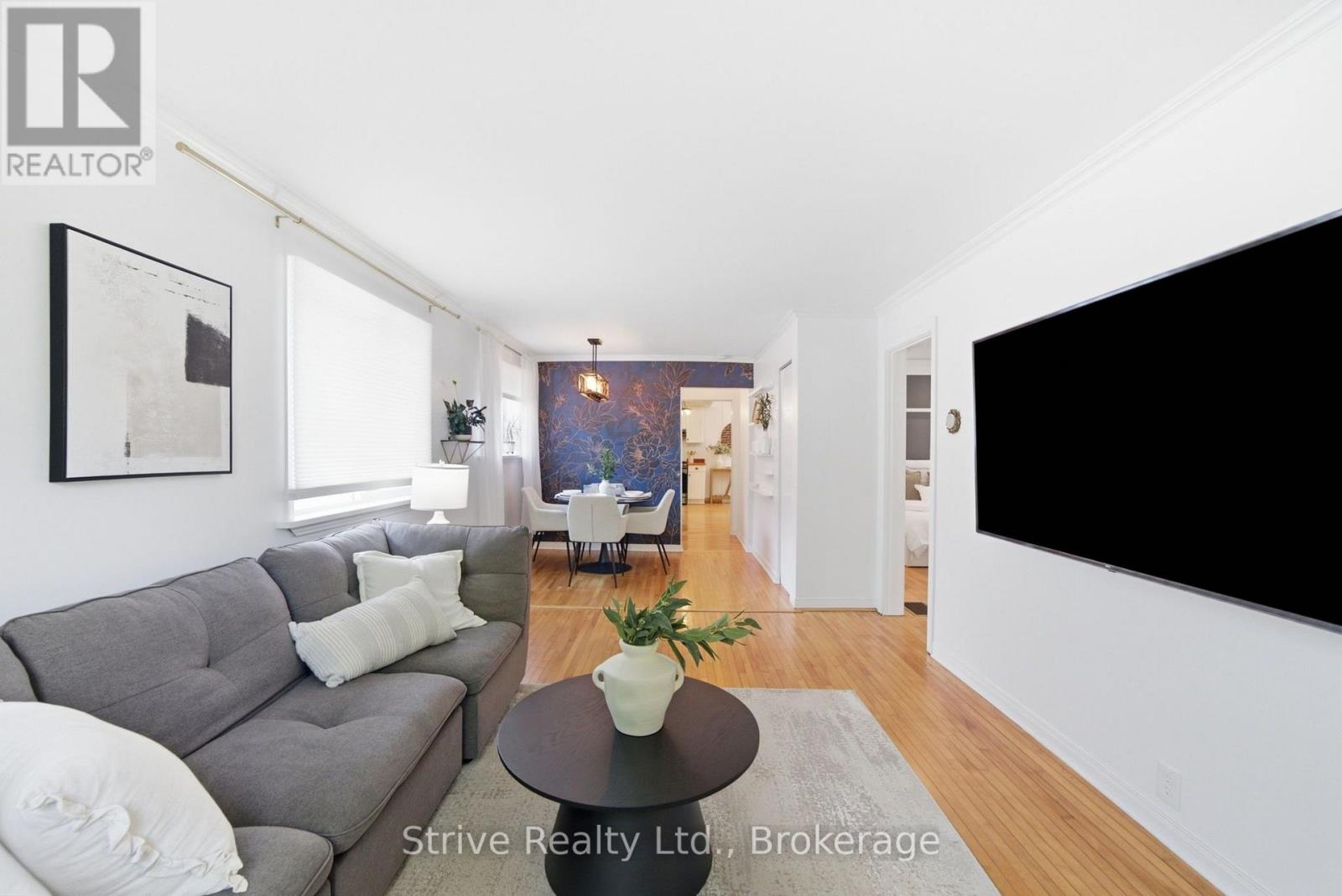 369 WALTON STREET - 9