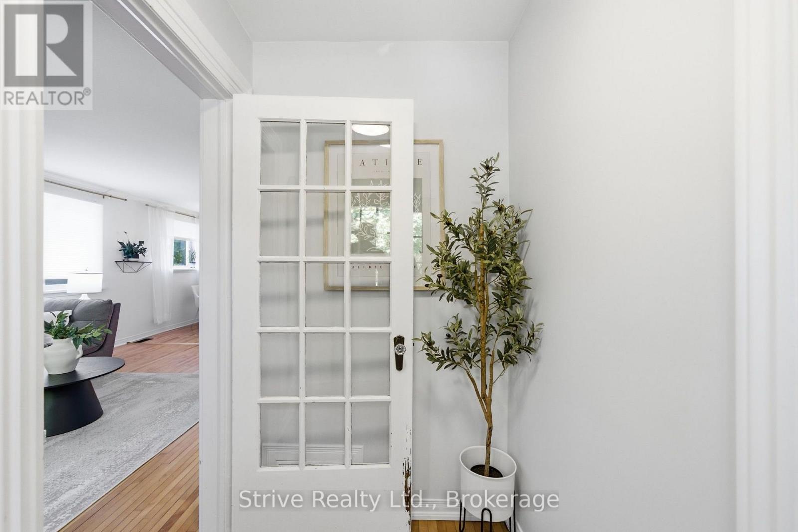 369 WALTON STREET - 7