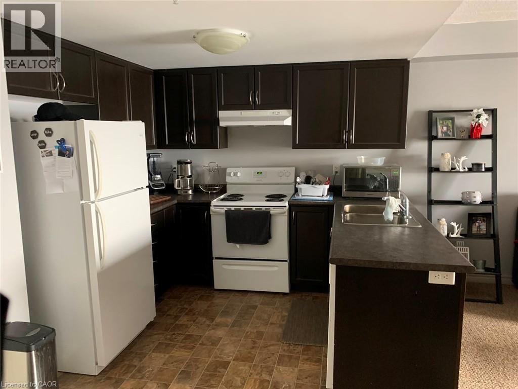 67 KINGSBURY Square Unit# 213 — photo 3