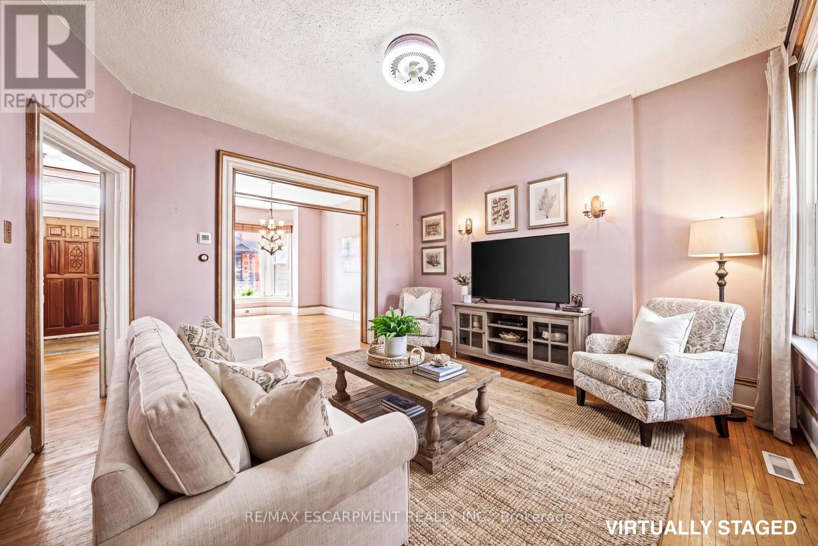 116 CATHARINE STREET S - 3