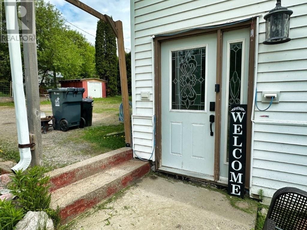 141 Railway ST - 10