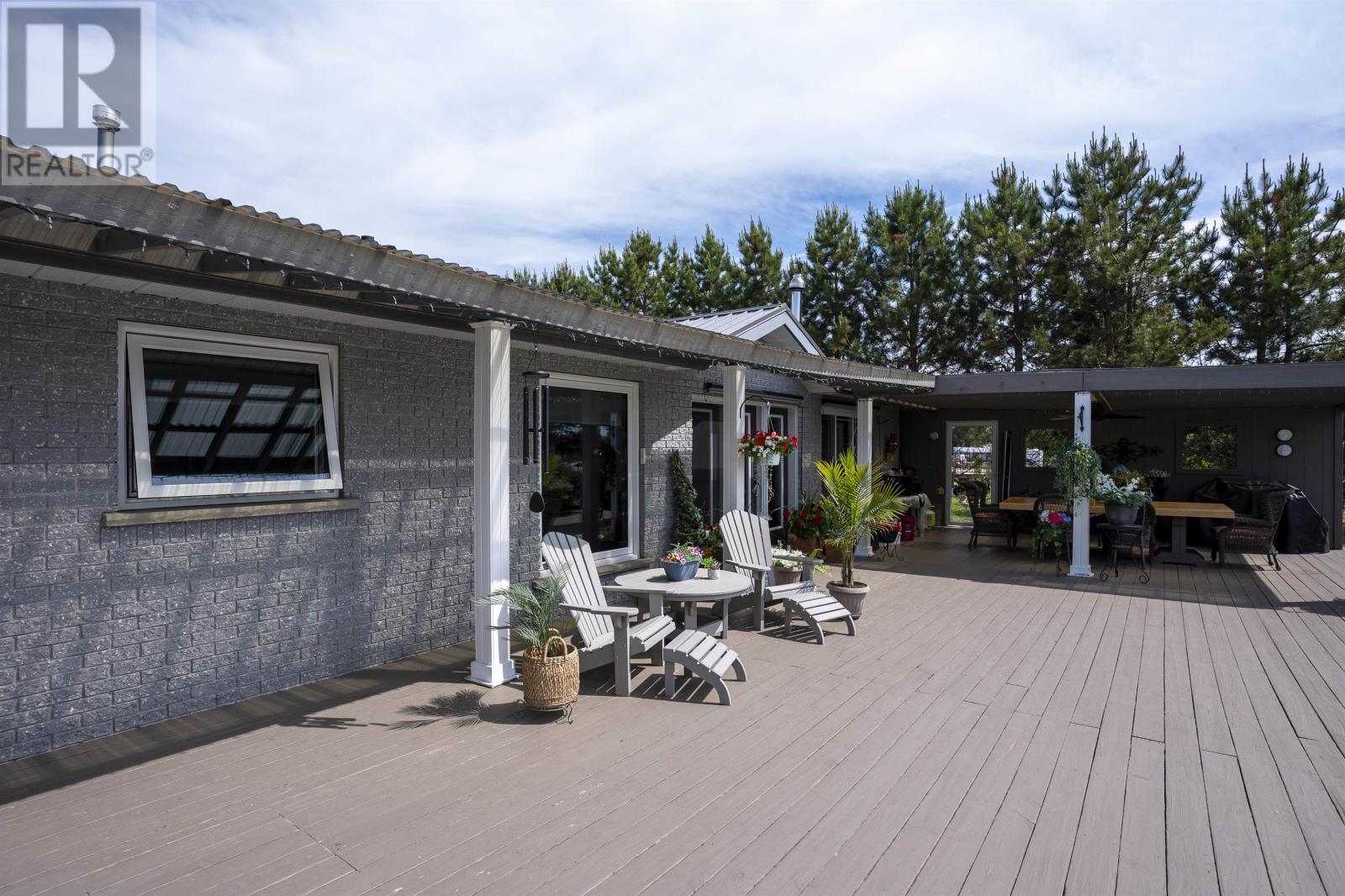664 MEMORY RD - 35