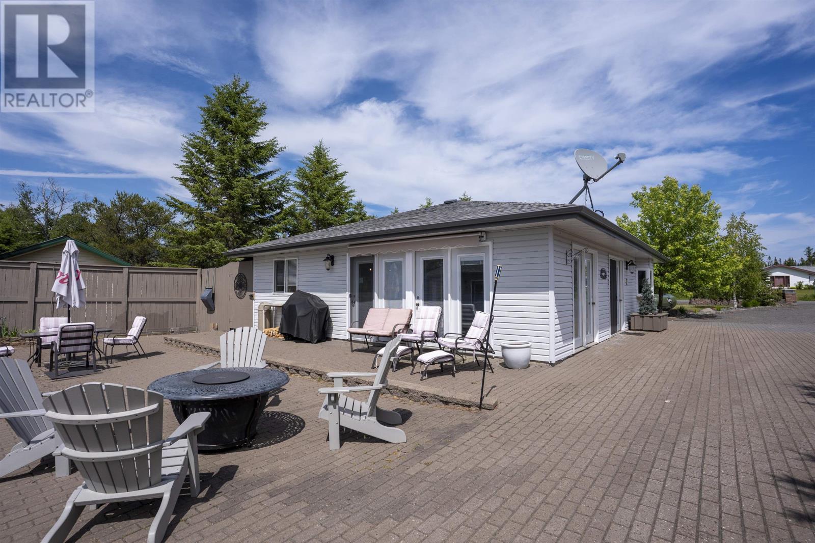 664 MEMORY RD - 20
