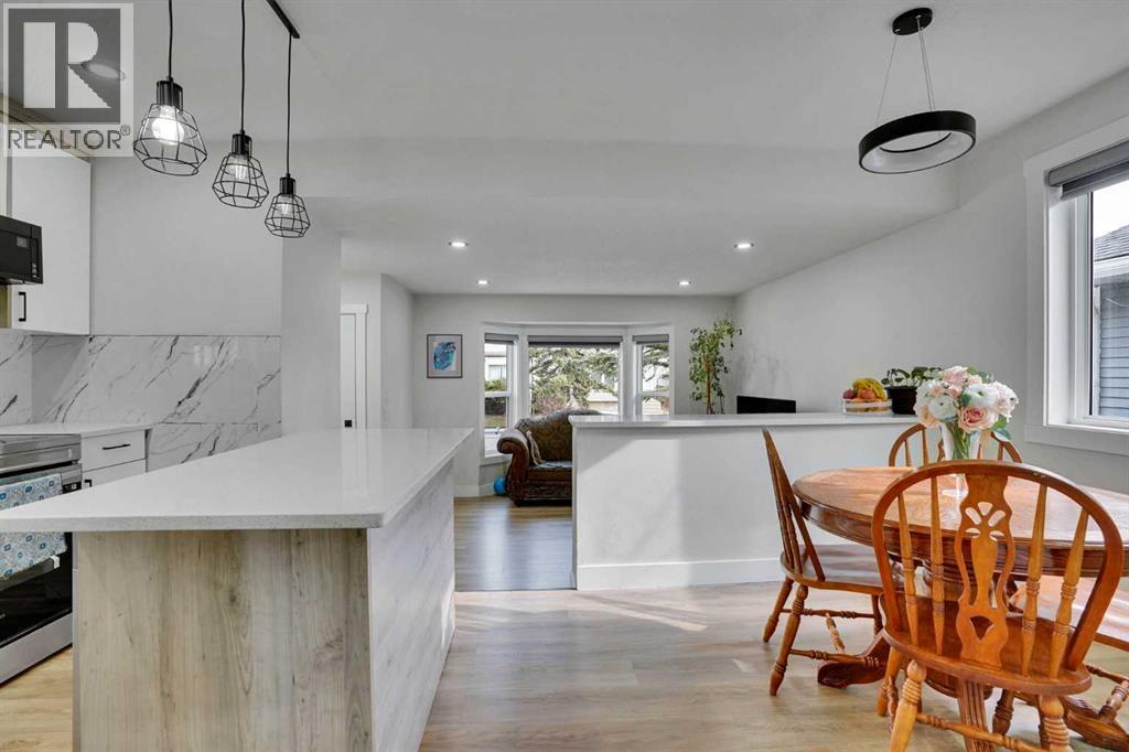 51 Taraglen Road NE - 17