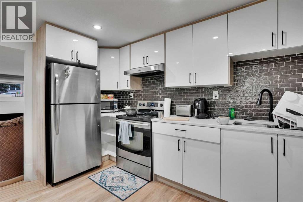 51 Taraglen Road NE - 34